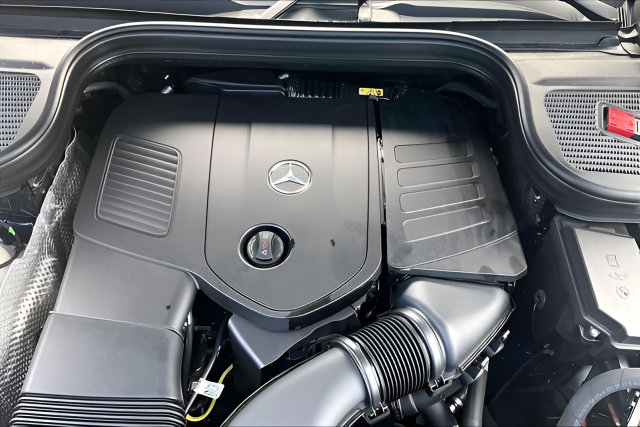 Used 2025 Mercedes-Benz GLE 350 4MATIC image 17
