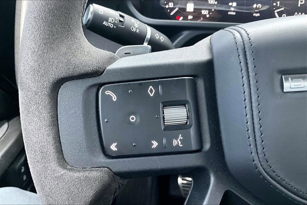 Used 2023 Land Rover Defender 110 V8 image 20
