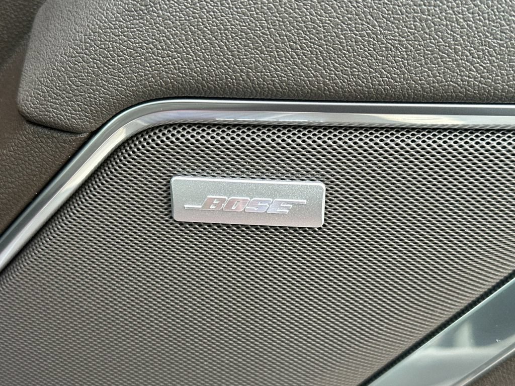 New 2026 GMC Sierra 2500 SLT w/ SLT Premium Package AWD/4WD image 19