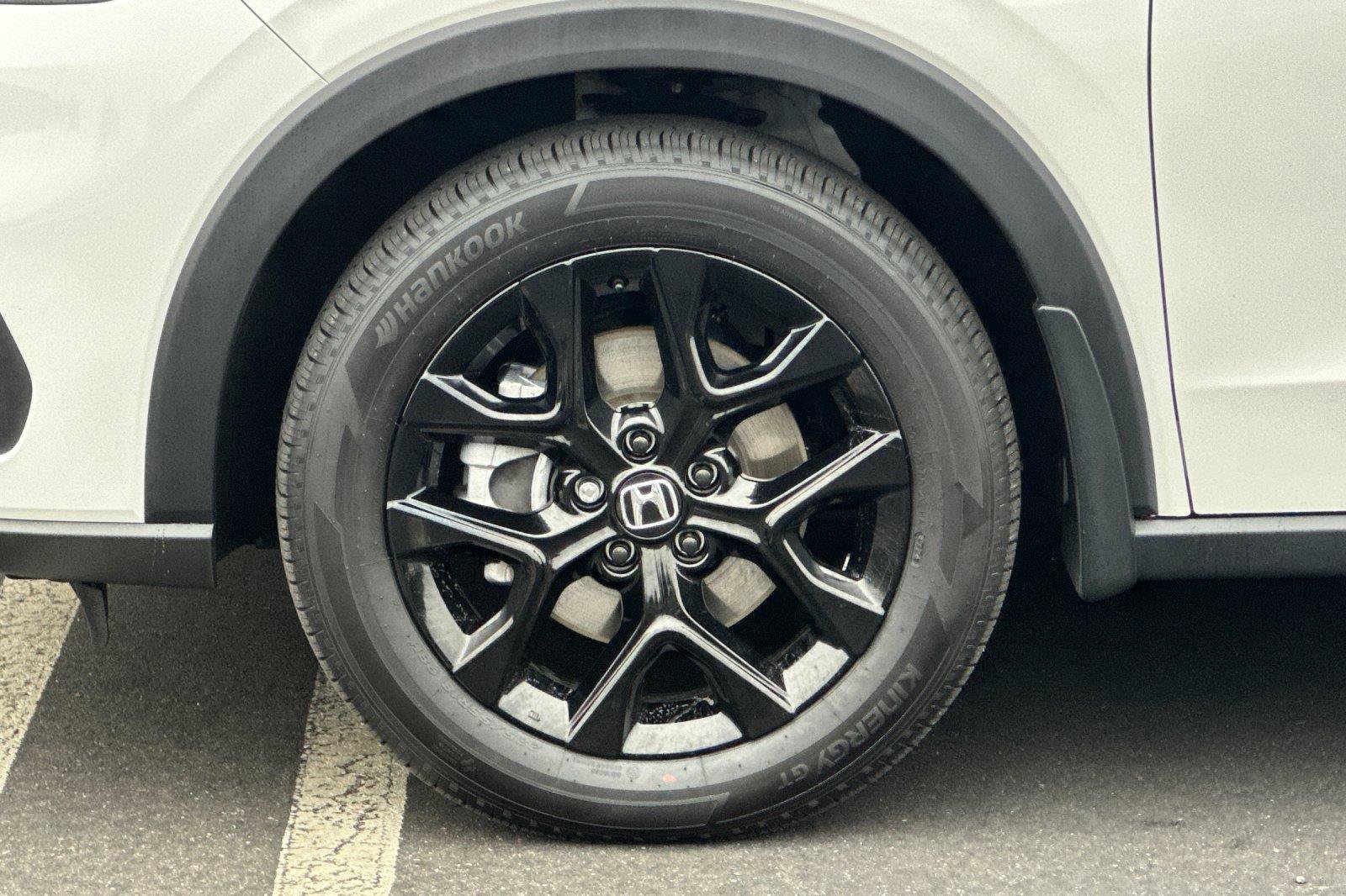 Certified 2025 Honda HR-V Sport image 26