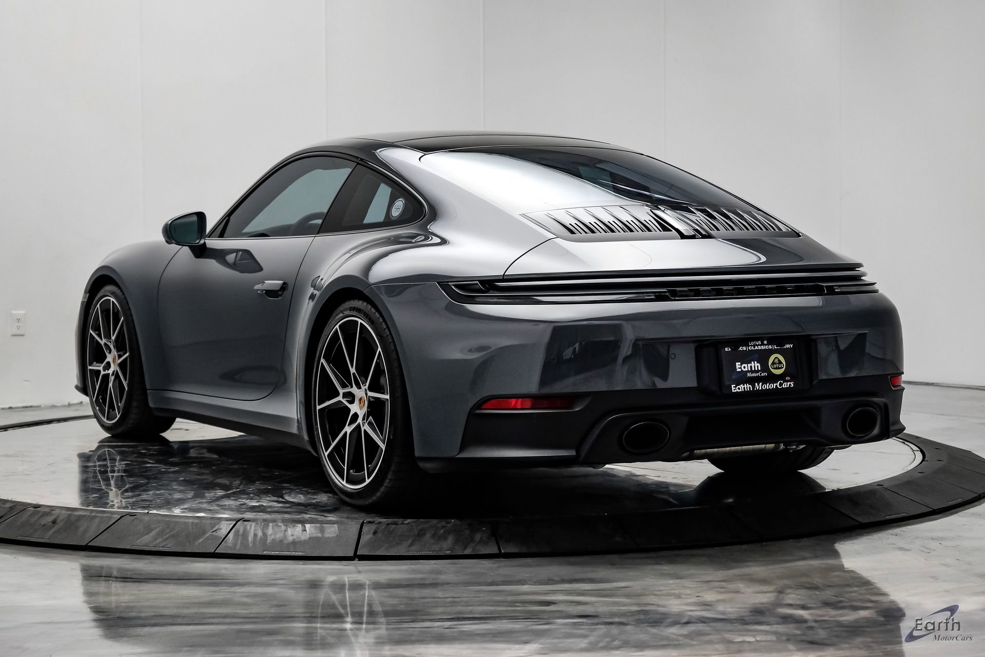 Used 2025 Porsche 911 Carrera T image 9