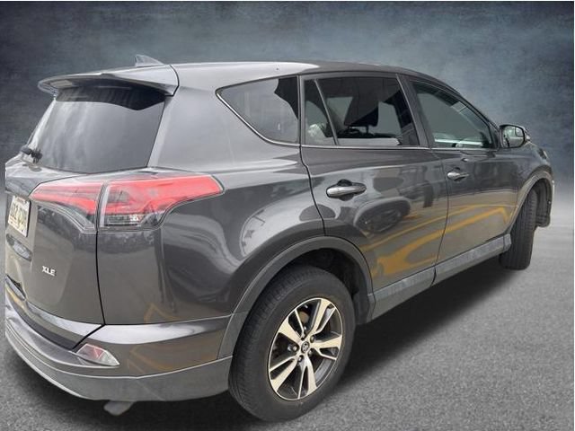 Used 2018 Toyota RAV4 XLE FWD image 4