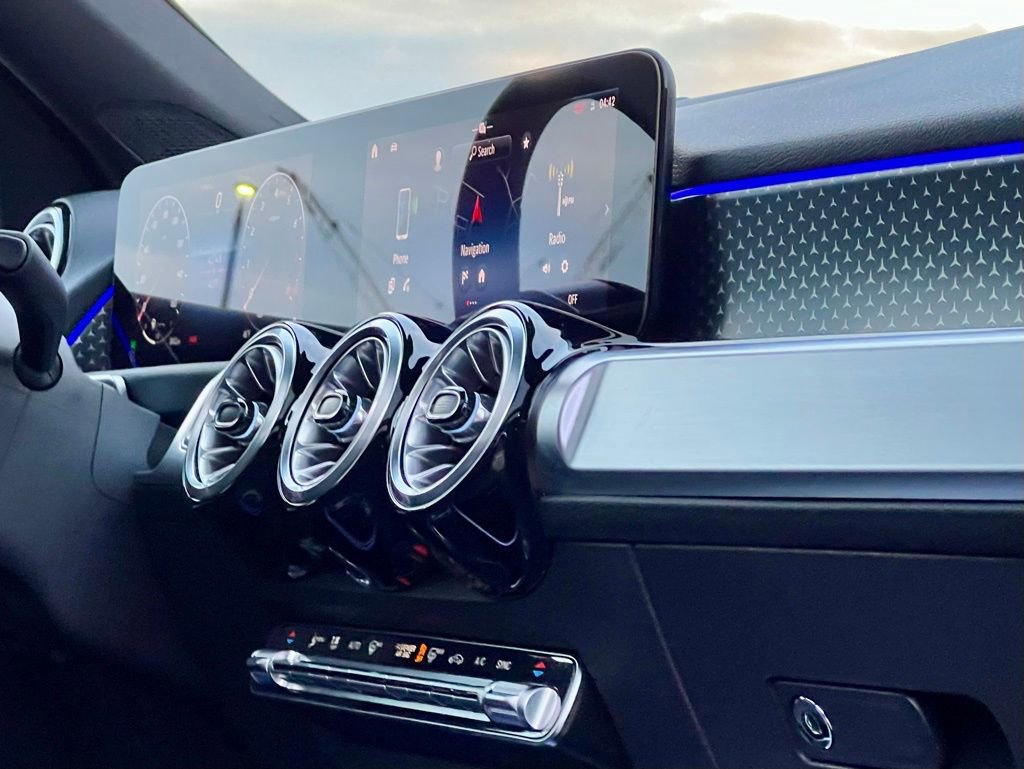 Certified 2026 Mercedes-Benz GLB 250 4MATIC image 20