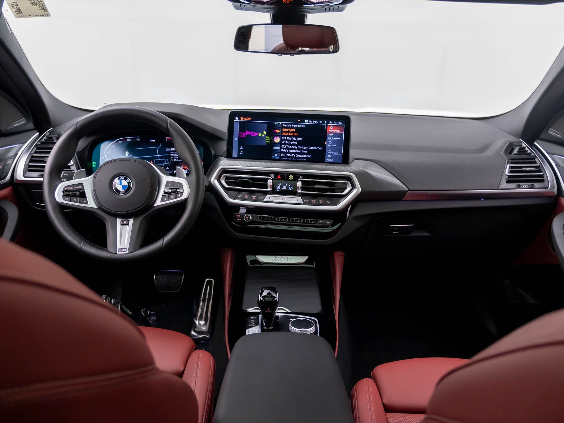 Certified 2025 BMW X4 xDrive30i w/ Premium Package AWD/4WD image 10