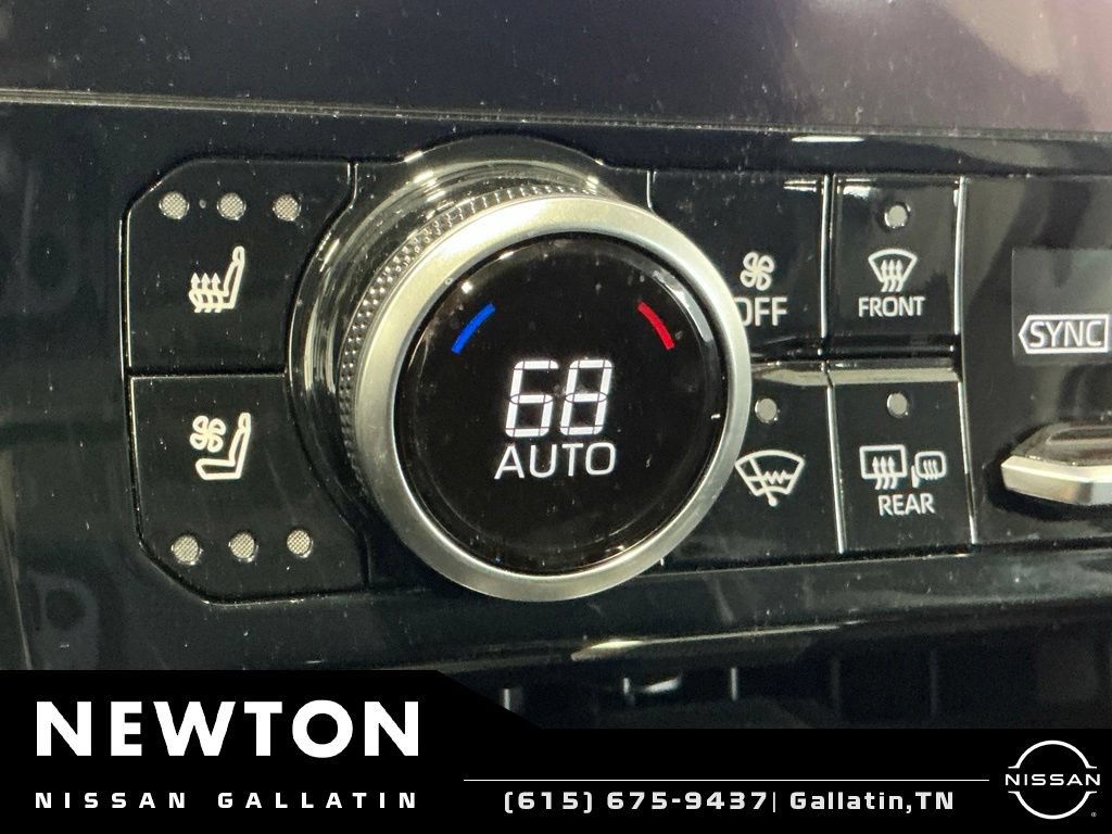 Used 2023 Toyota Highlander Platinum AWD/4WD image 16