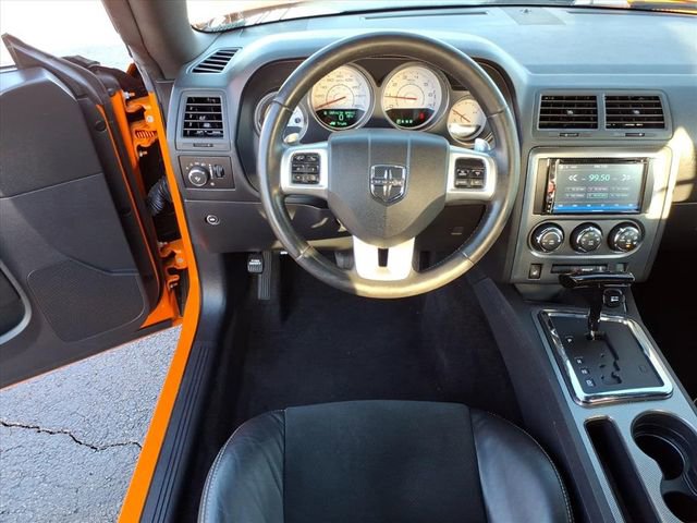 Used 2014 Dodge Challenger R/T RWD image 17