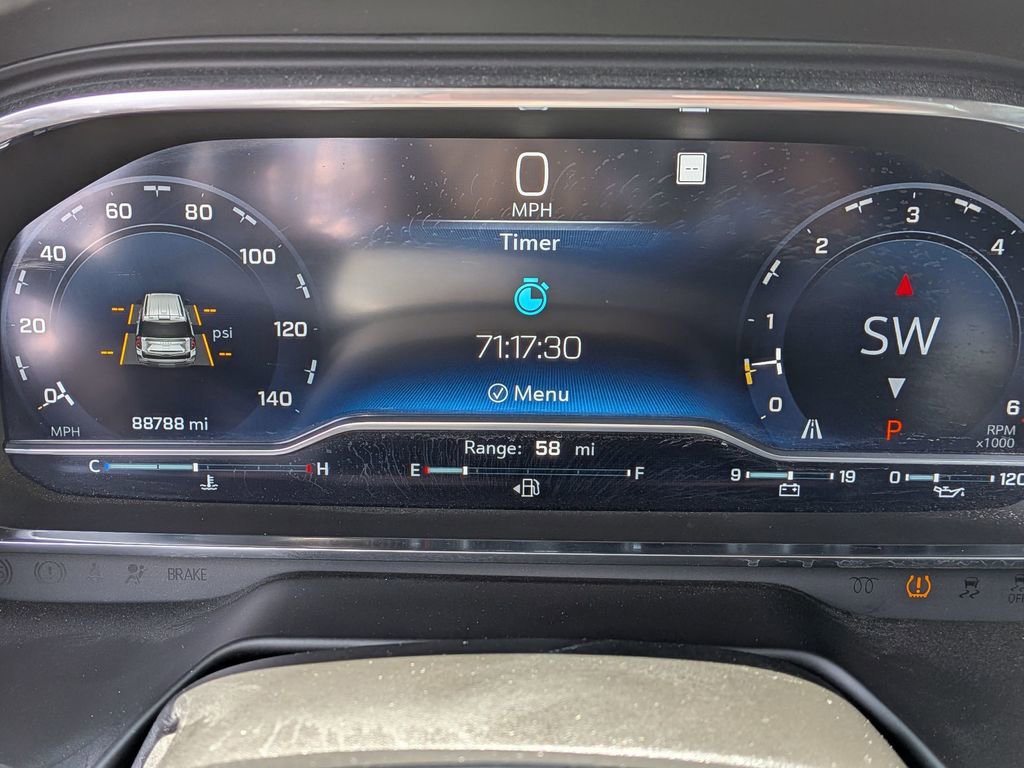 Used 2022 Chevrolet Tahoe LT RWD image 17