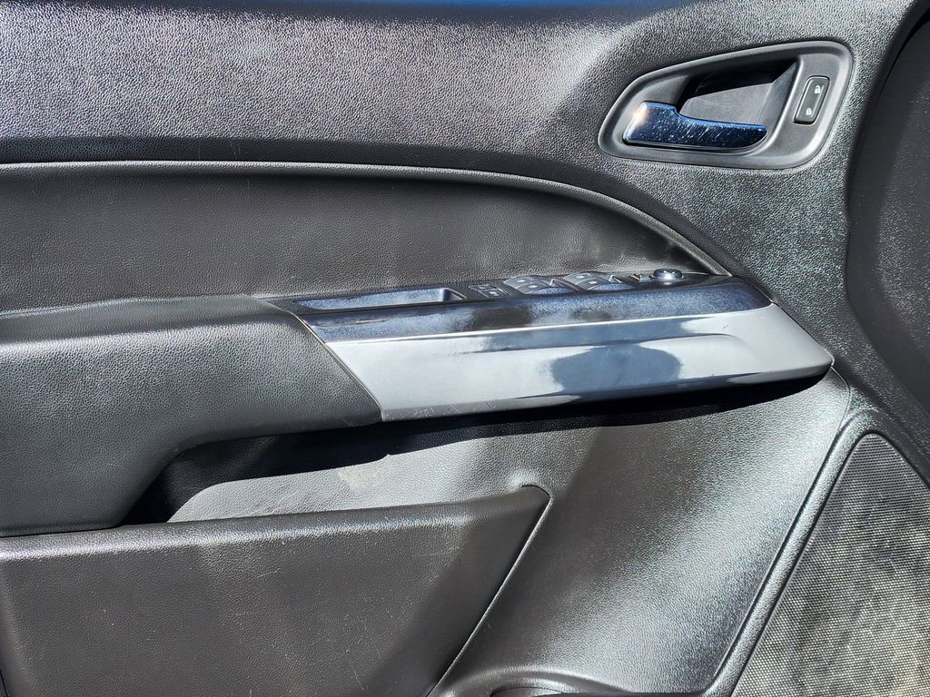 Used 2021 Chevrolet Colorado LT AWD/4WD image 14