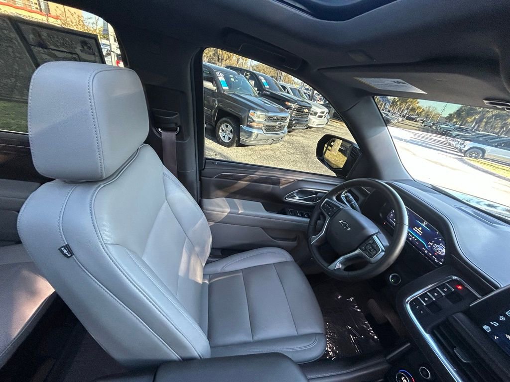 Used 2024 Chevrolet Tahoe Z71 w/ Luxury Package image 25
