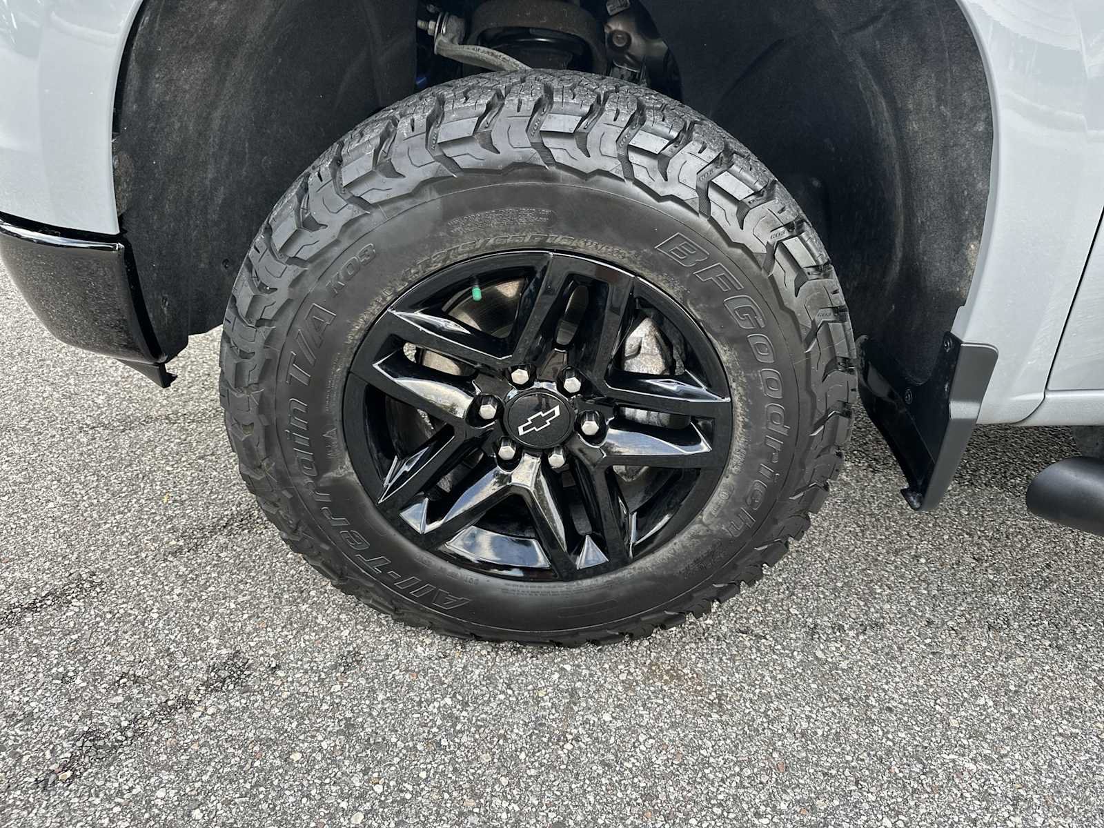 Certified 2024 Chevrolet Silverado 1500 LT Trail Boss w/ Convenience Package II AWD/4WD image 12