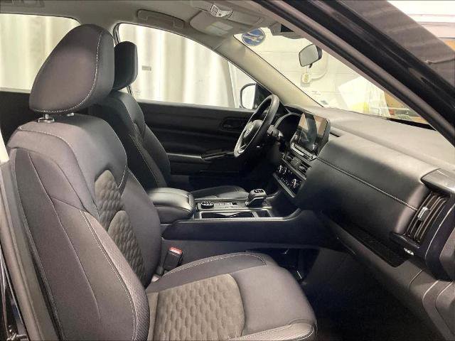 Certified 2024 Nissan Pathfinder S AWD/4WD image 11