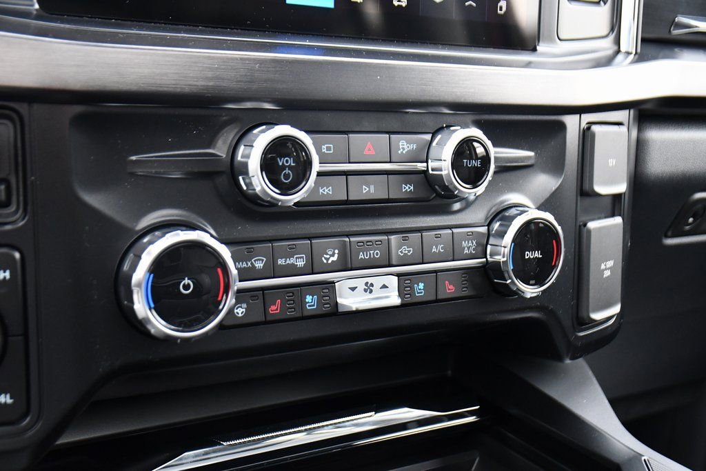 New 2026 Ford F250 Lariat w/ Lariat Ultimate Package image 29