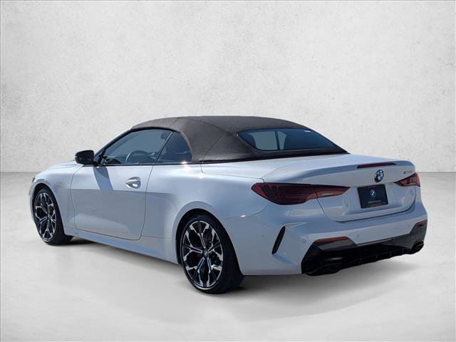 Used 2026 BMW M440i Convertible w/ Premium Package image 7