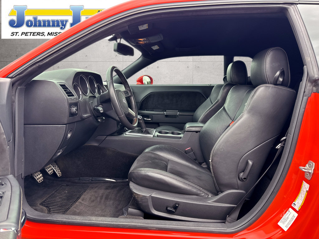 Used 2010 Dodge Challenger SRT8 w/ SRT Option Group II RWD image 10