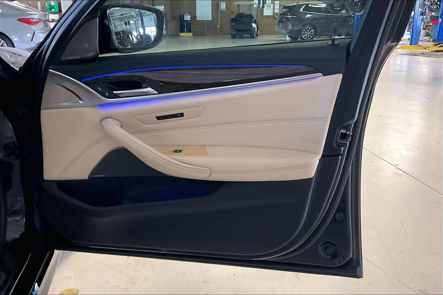 Used 2018 BMW 540i RWD image 20