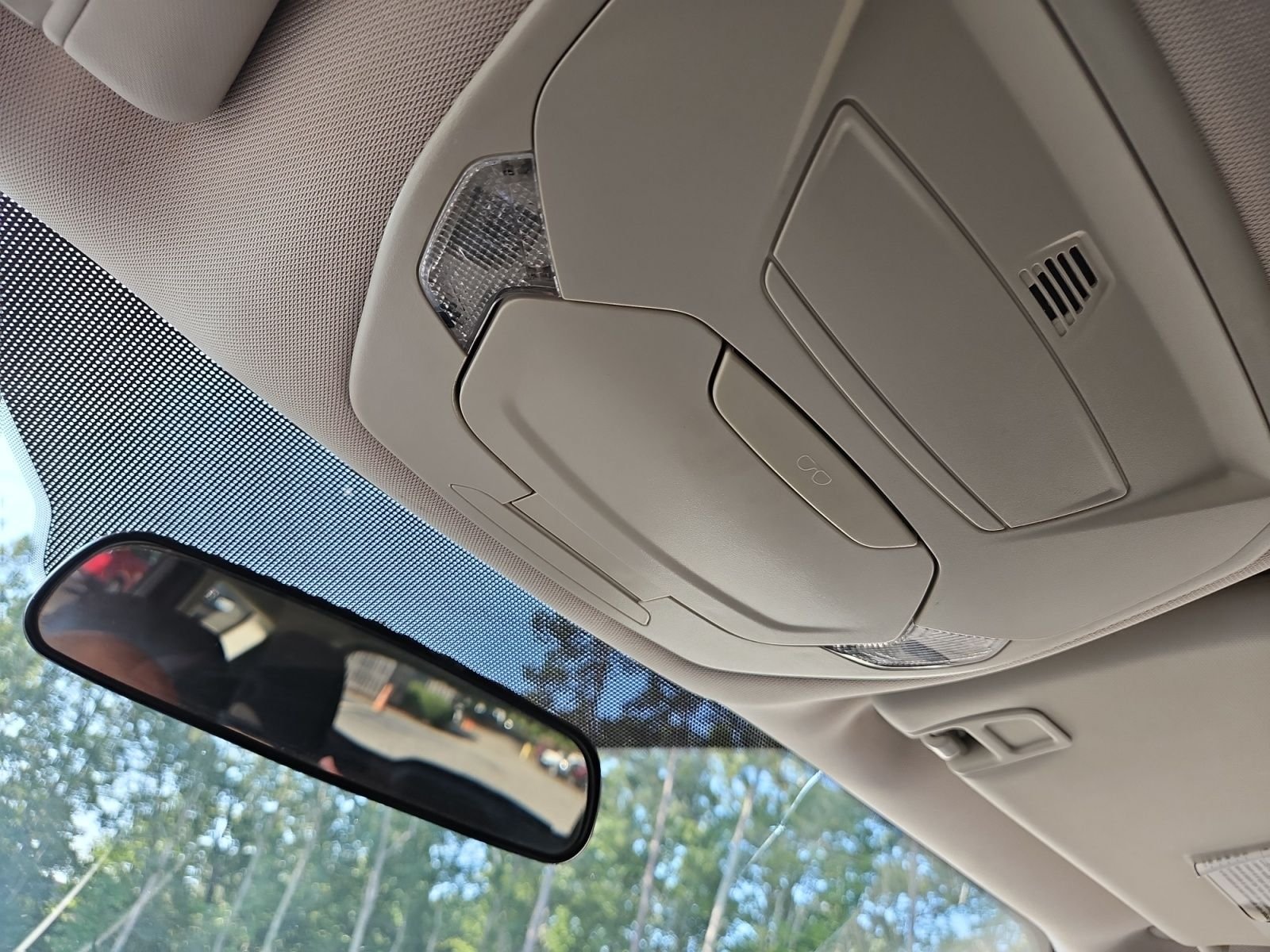 Used 2017 Ford Escape SE AWD/4WD image 29