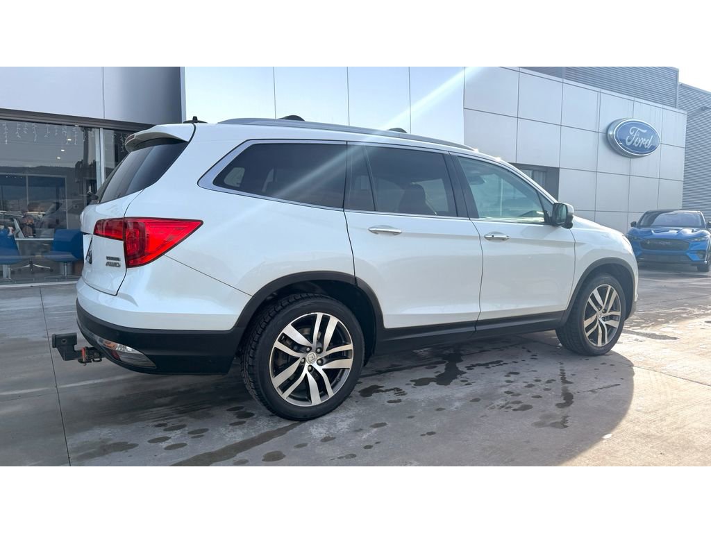 Used 2016 Honda Pilot Touring image 9