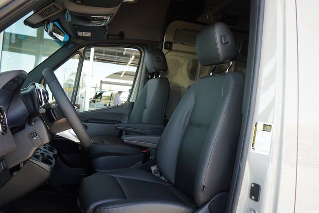 New 2025 Mercedes-Benz Sprinter 2500 image 21