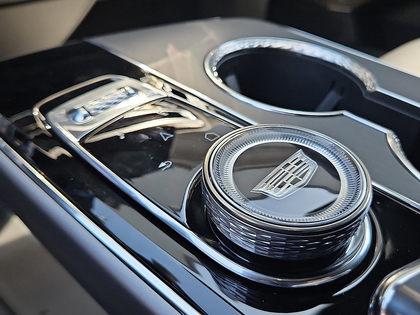 New 2025 Cadillac Lyriq Sport w/ LPO, Floor Liner Package image 19