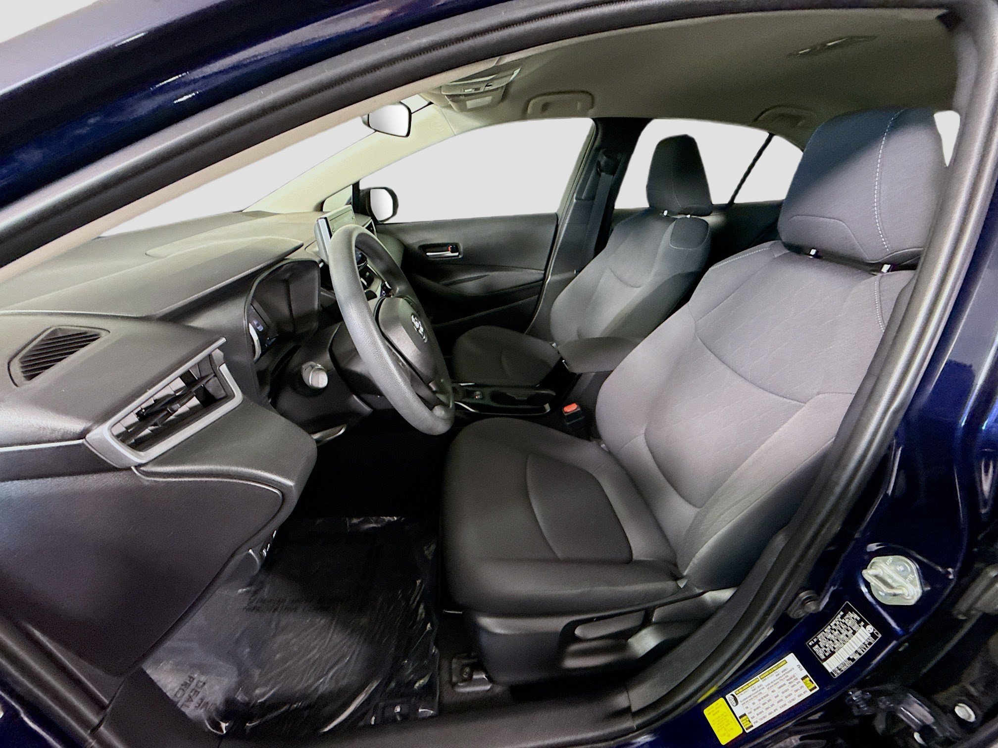 Used 2020 Toyota Corolla LE FWD image 21
