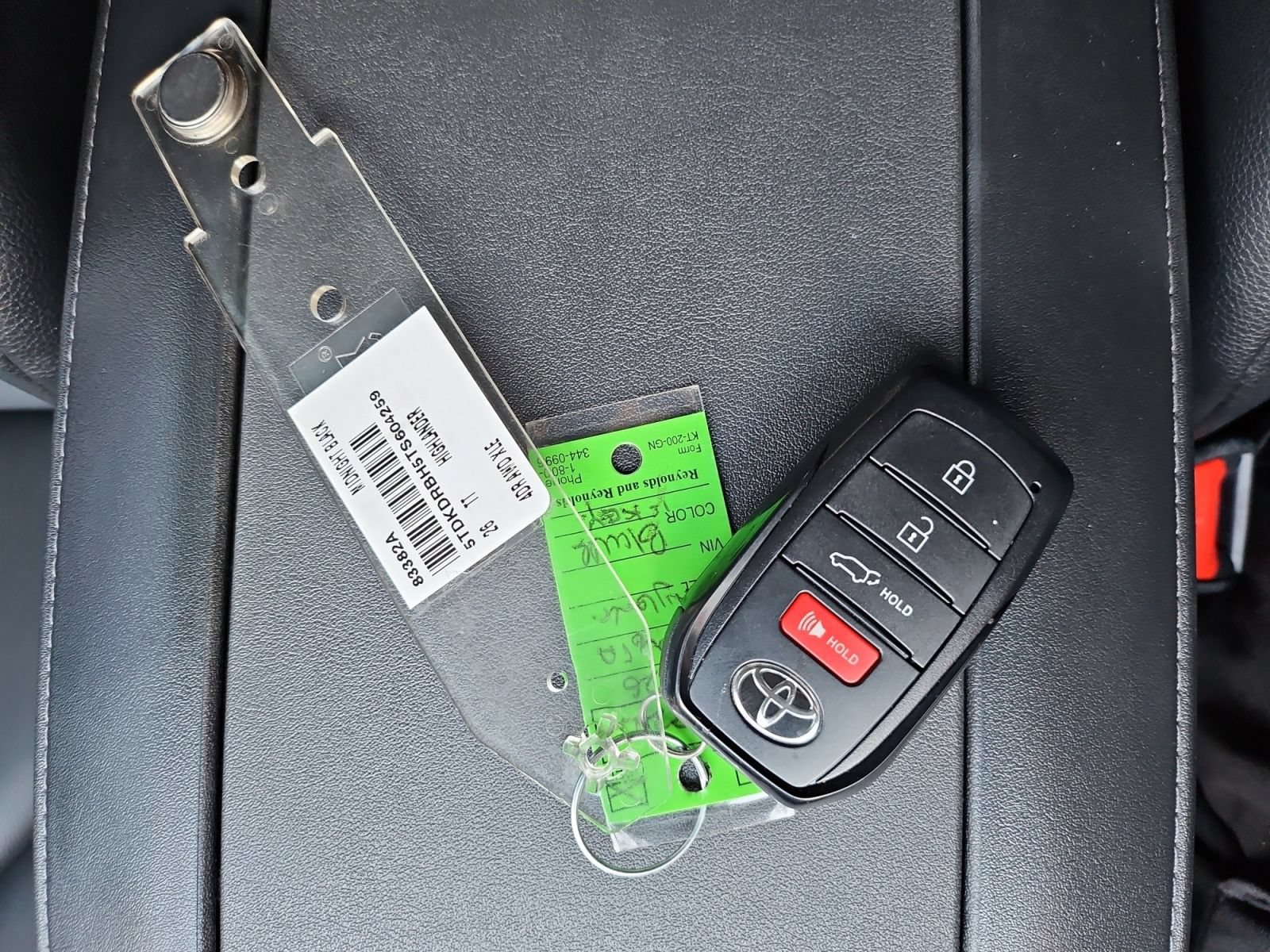 Used 2026 Toyota Highlander XLE AWD/4WD image 21