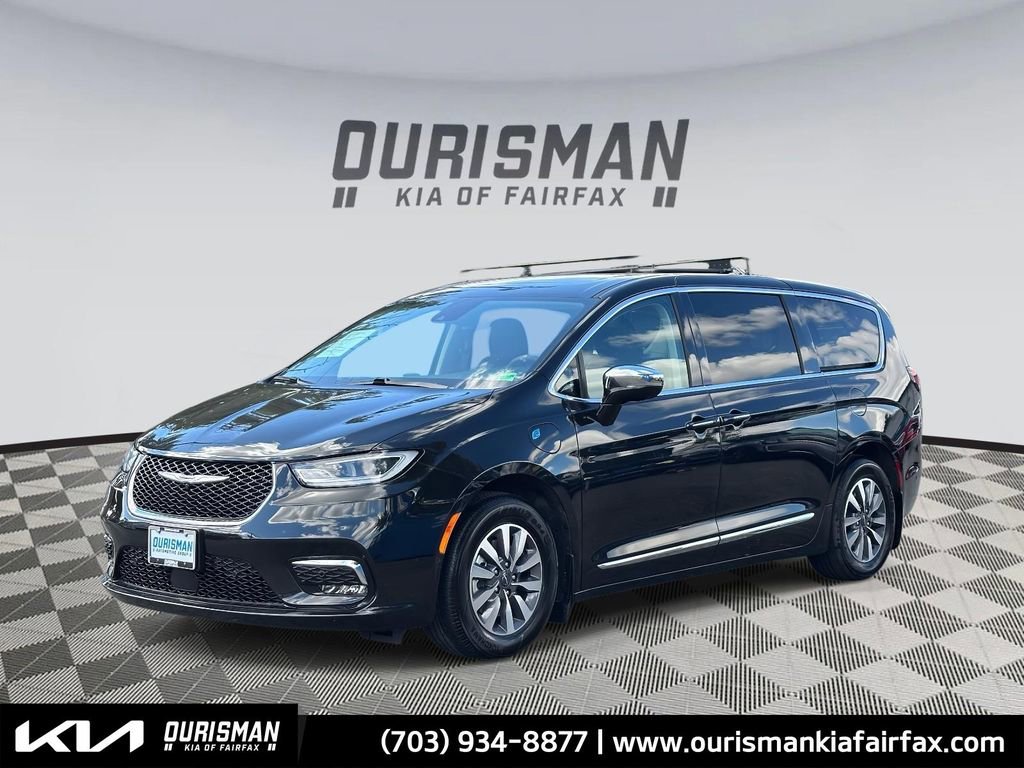 Used 2023 Chrysler Pacifica Limited