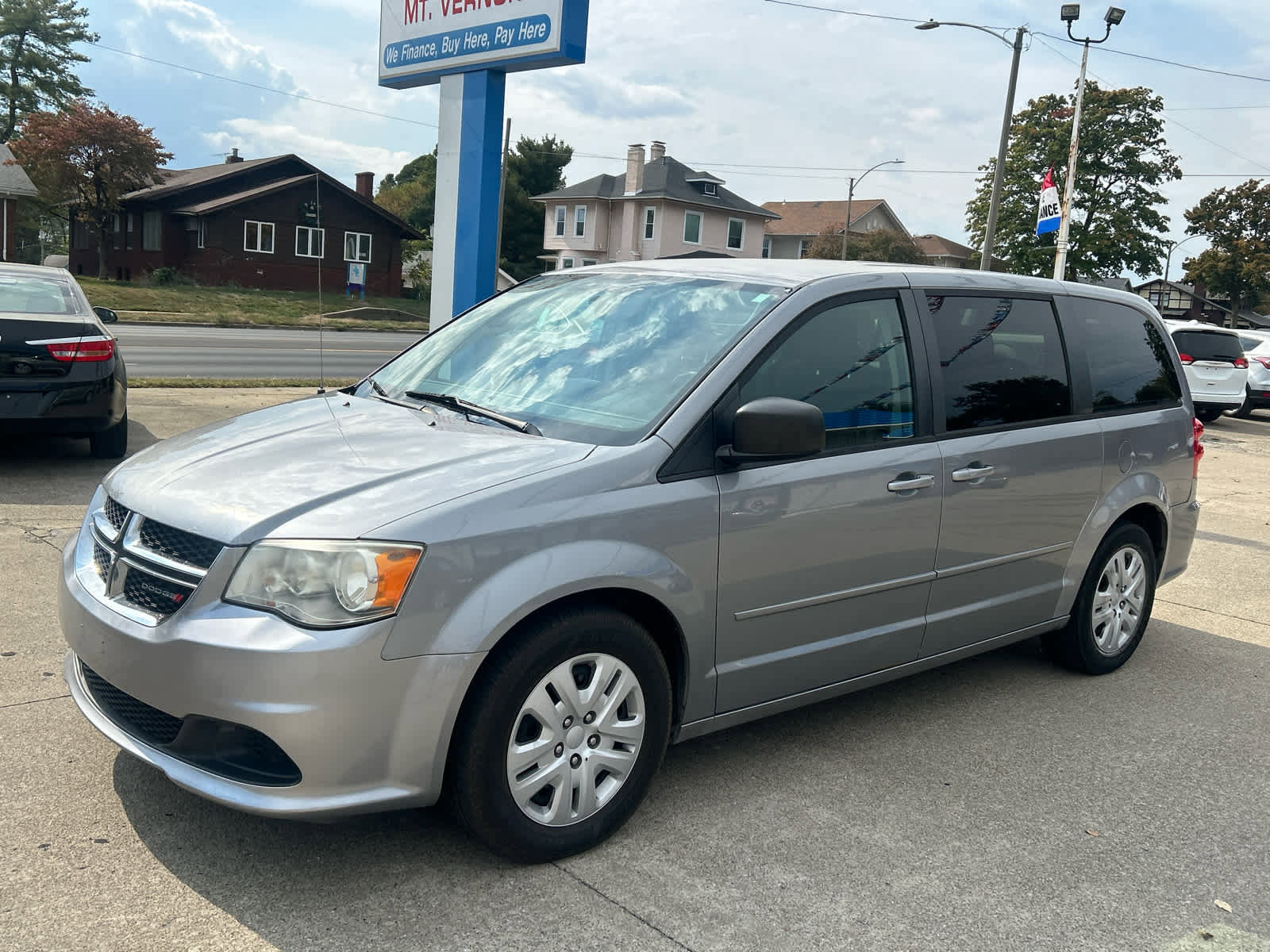 Used 2014 Dodge Grand Caravan SE w/ Quick Order Package 29E SE image 3