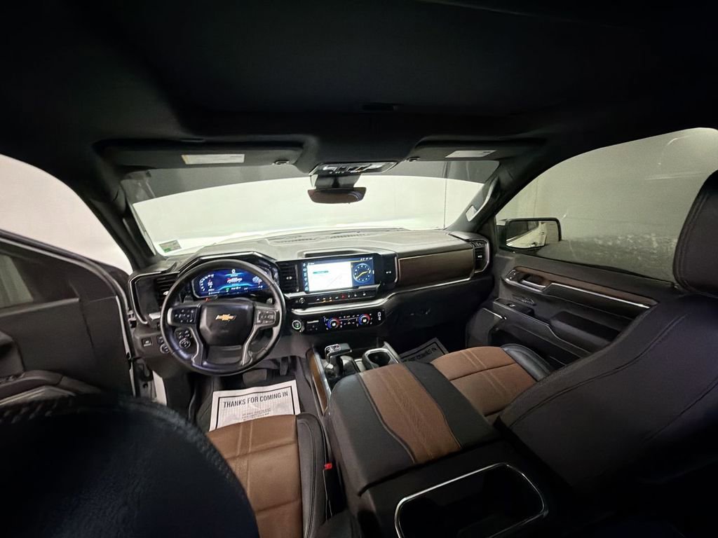 Certified 2024 Chevrolet Silverado 1500 High Country w/ Technology Package image 21