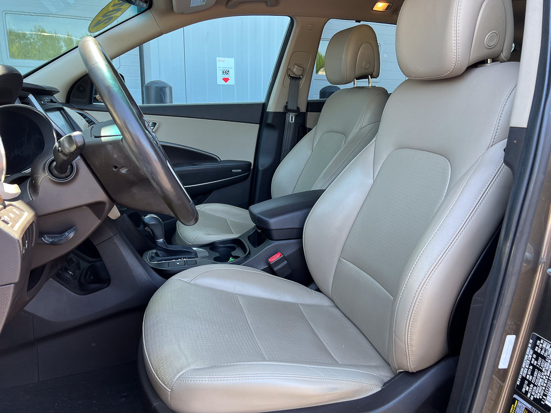 Used 2013 Hyundai Santa Fe Sport w/ Technology Pkg AWD/4WD image 13