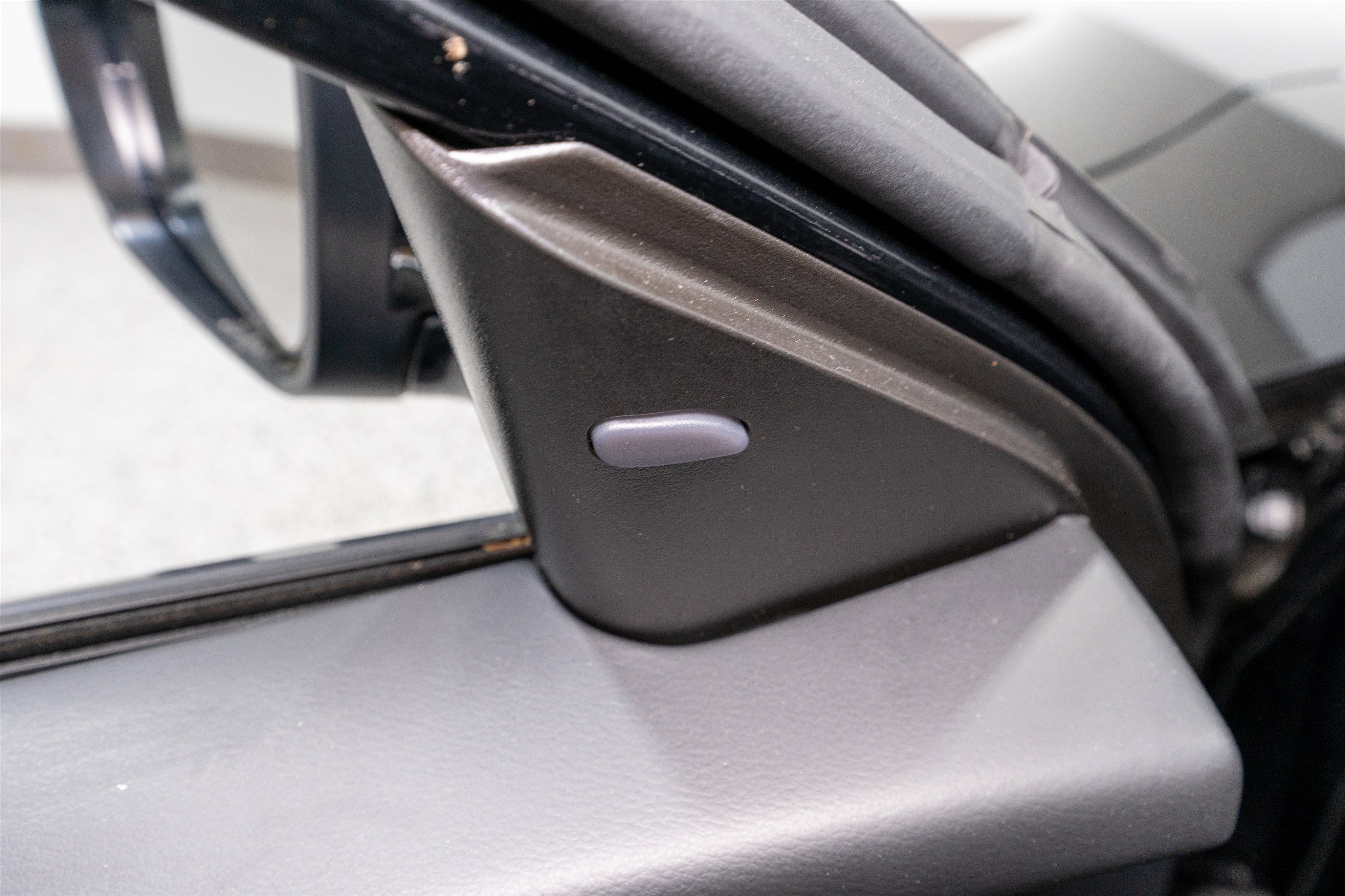 Used 2025 Nissan Altima 2.5 SR image 13