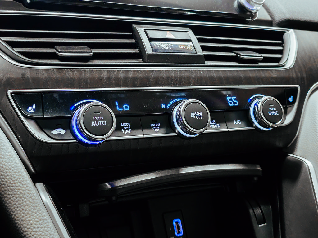 Used 2018 Honda Accord EX-L image 28