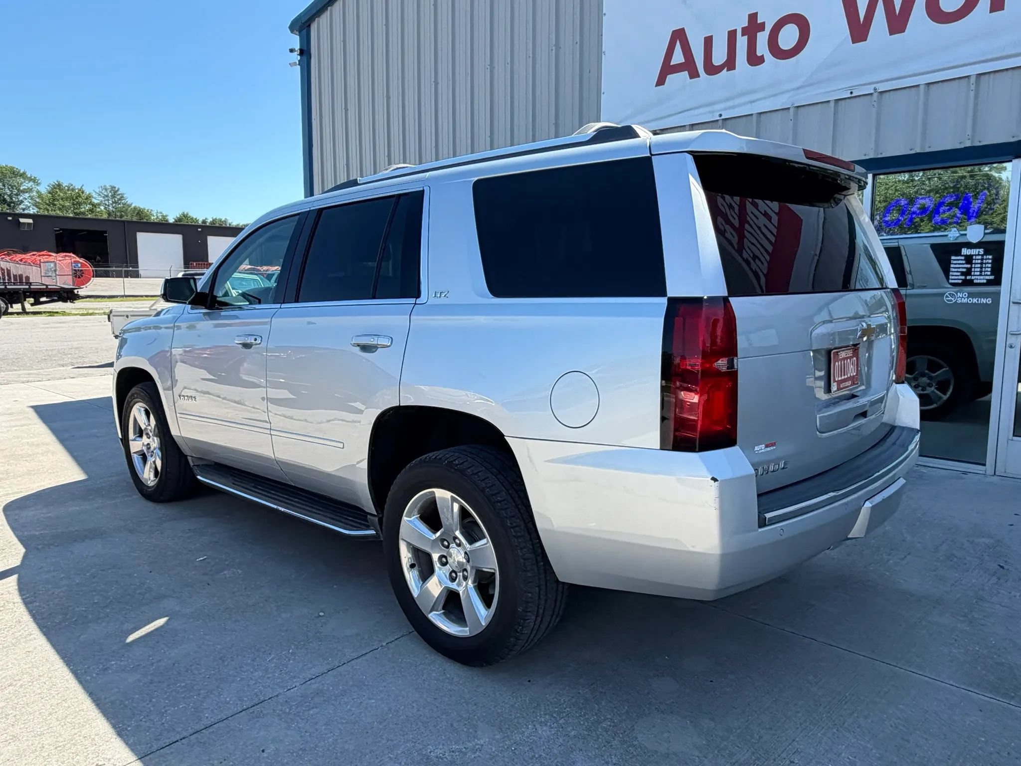 Used 2016 Chevrolet Tahoe LTZ AWD/4WD image 24