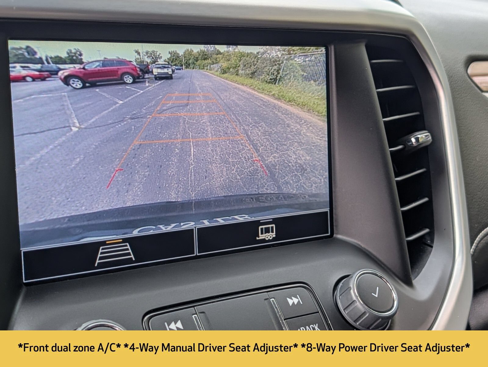 Used 2023 GMC Acadia SLE w/ Driver Convenience Package AWD/4WD image 6