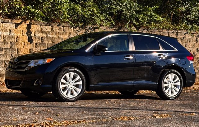 Used 2015 Toyota Venza XLE w/ XLE Premium Package FWD image 12