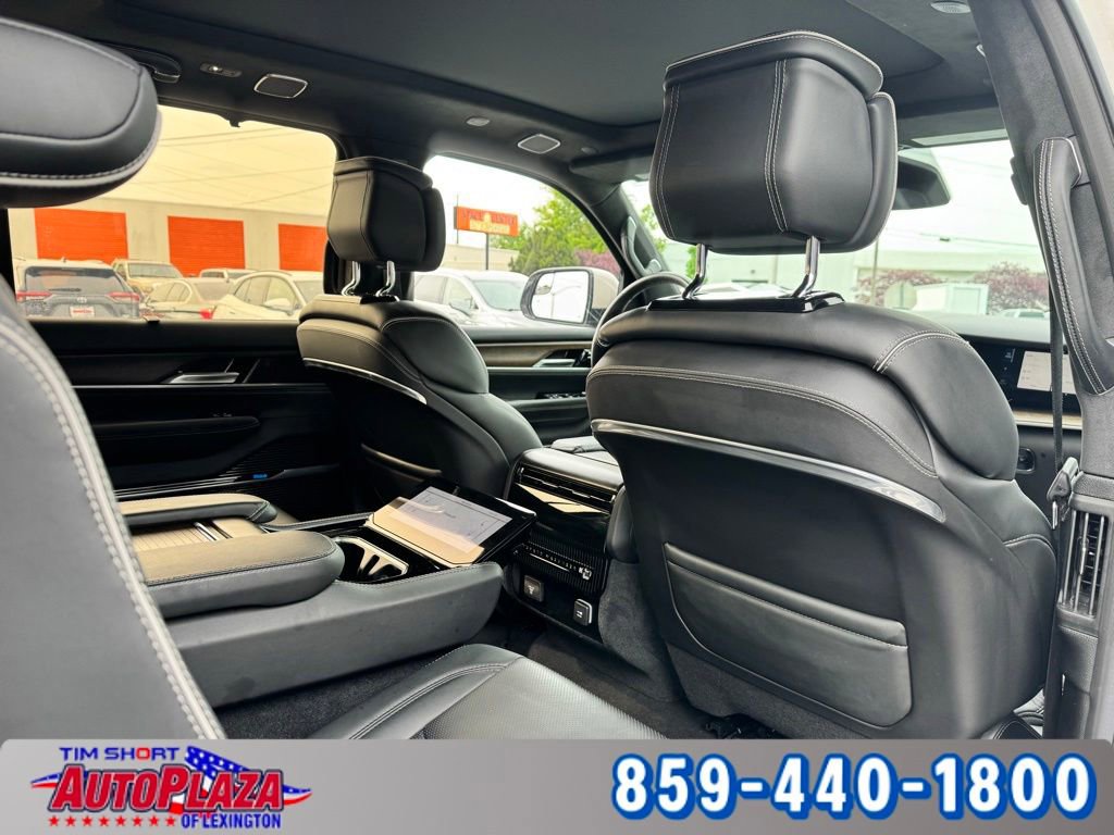 Used 2022 Jeep Grand Wagoneer Series II w/ Premium Group II AWD/4WD image 47