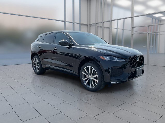 New 2026 Jaguar F-PACE R-Dynamic S image 2