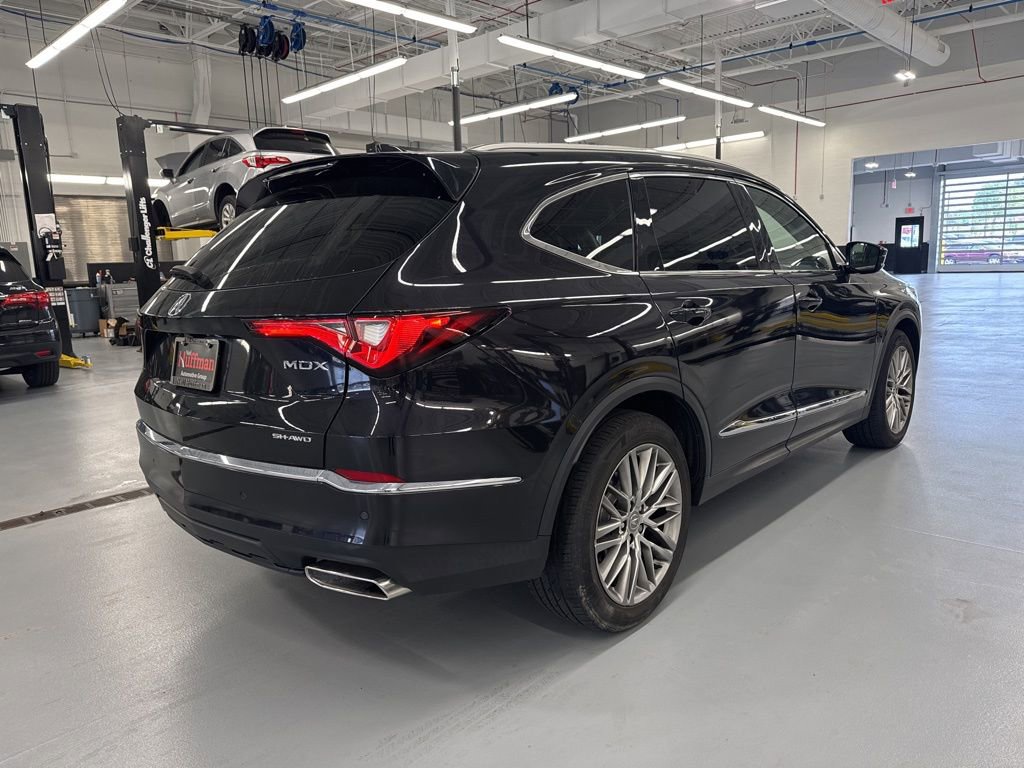 Used 2022 Acura MDX SH-AWD w/ Advance Package image 3