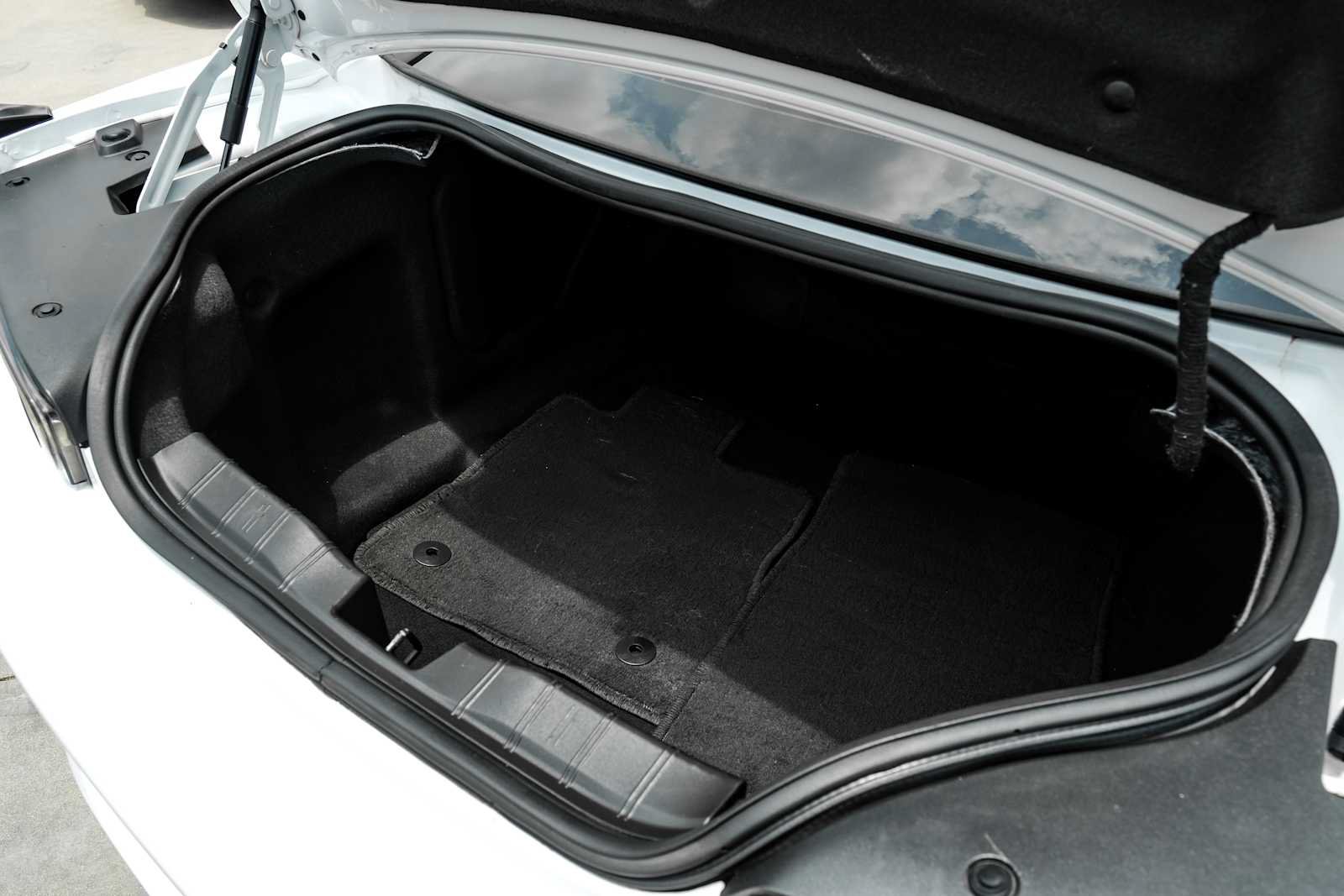 Used 2021 Chevrolet Camaro SS RWD image 41