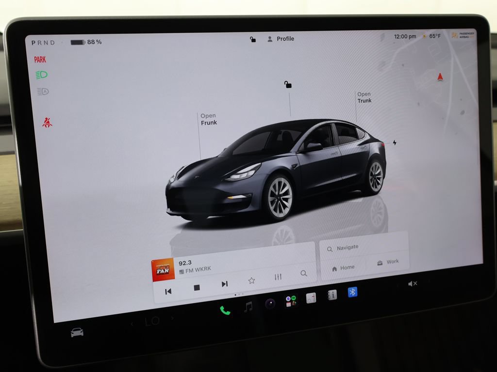 Used 2023 Tesla Model 3 Standard Range RWD image 45