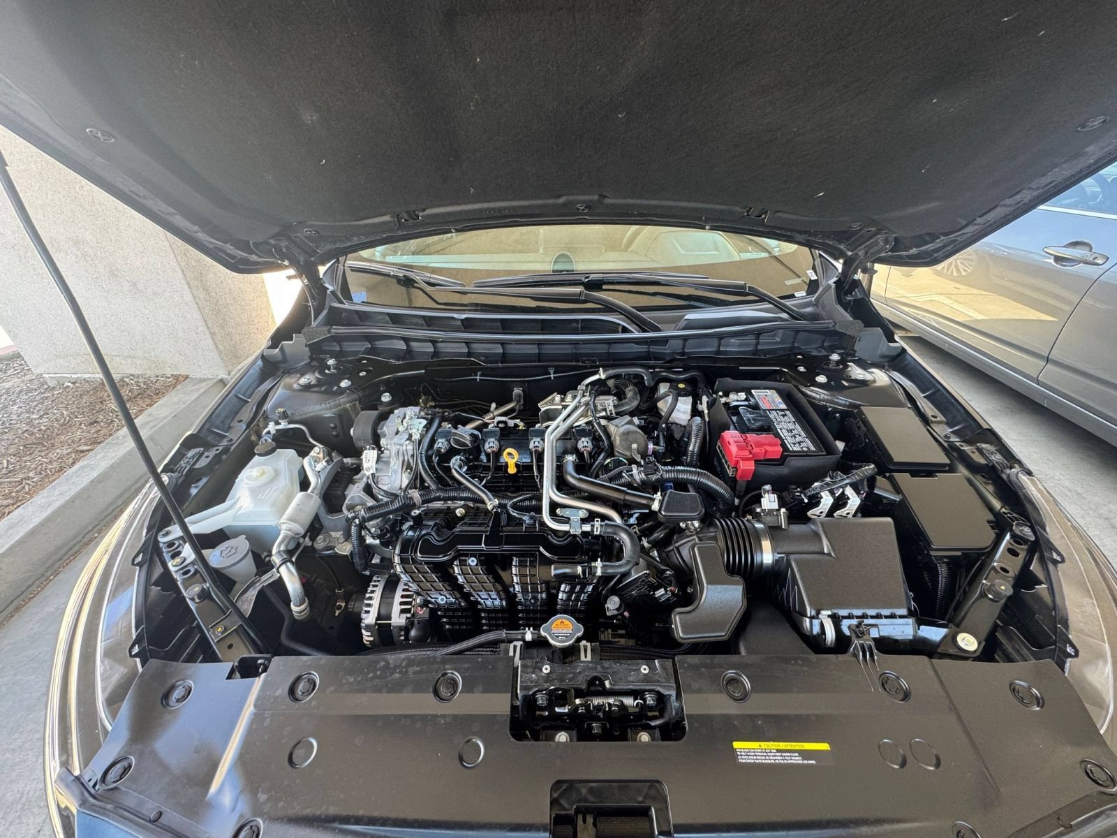 Used 2025 Nissan Altima 2.5 SV FWD image 33