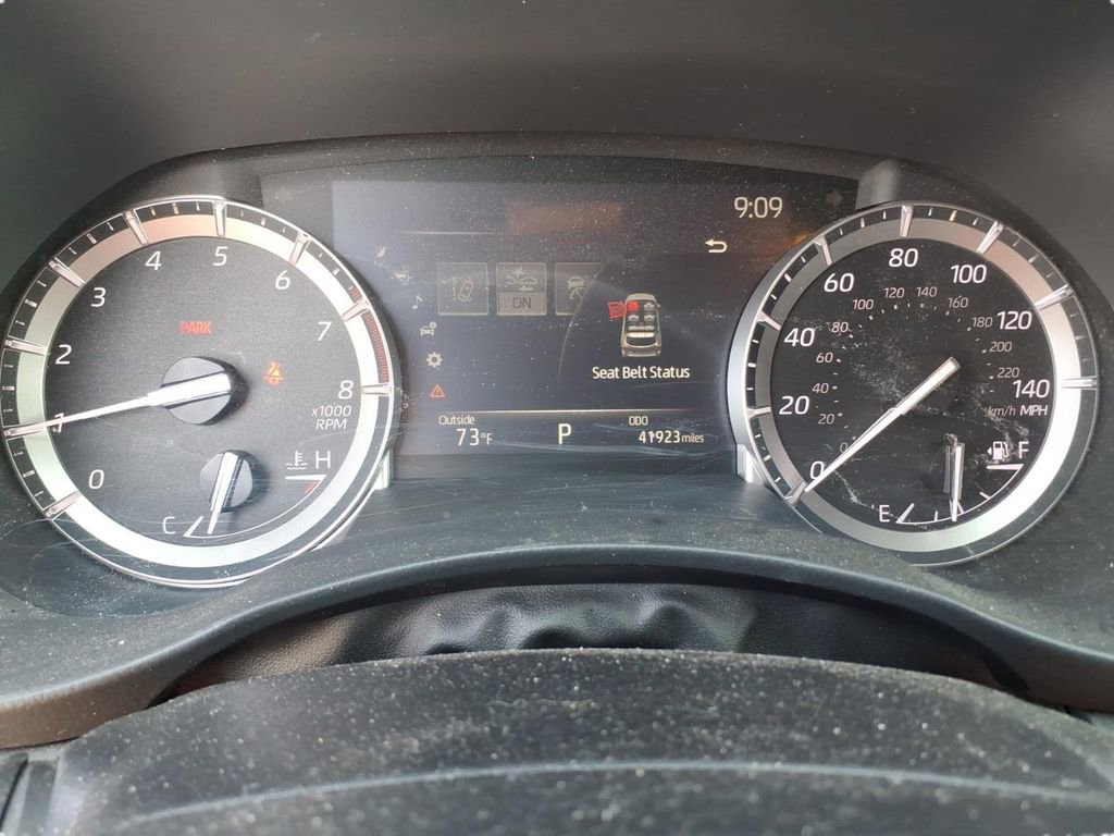 Used 2022 Toyota Highlander XSE image 23