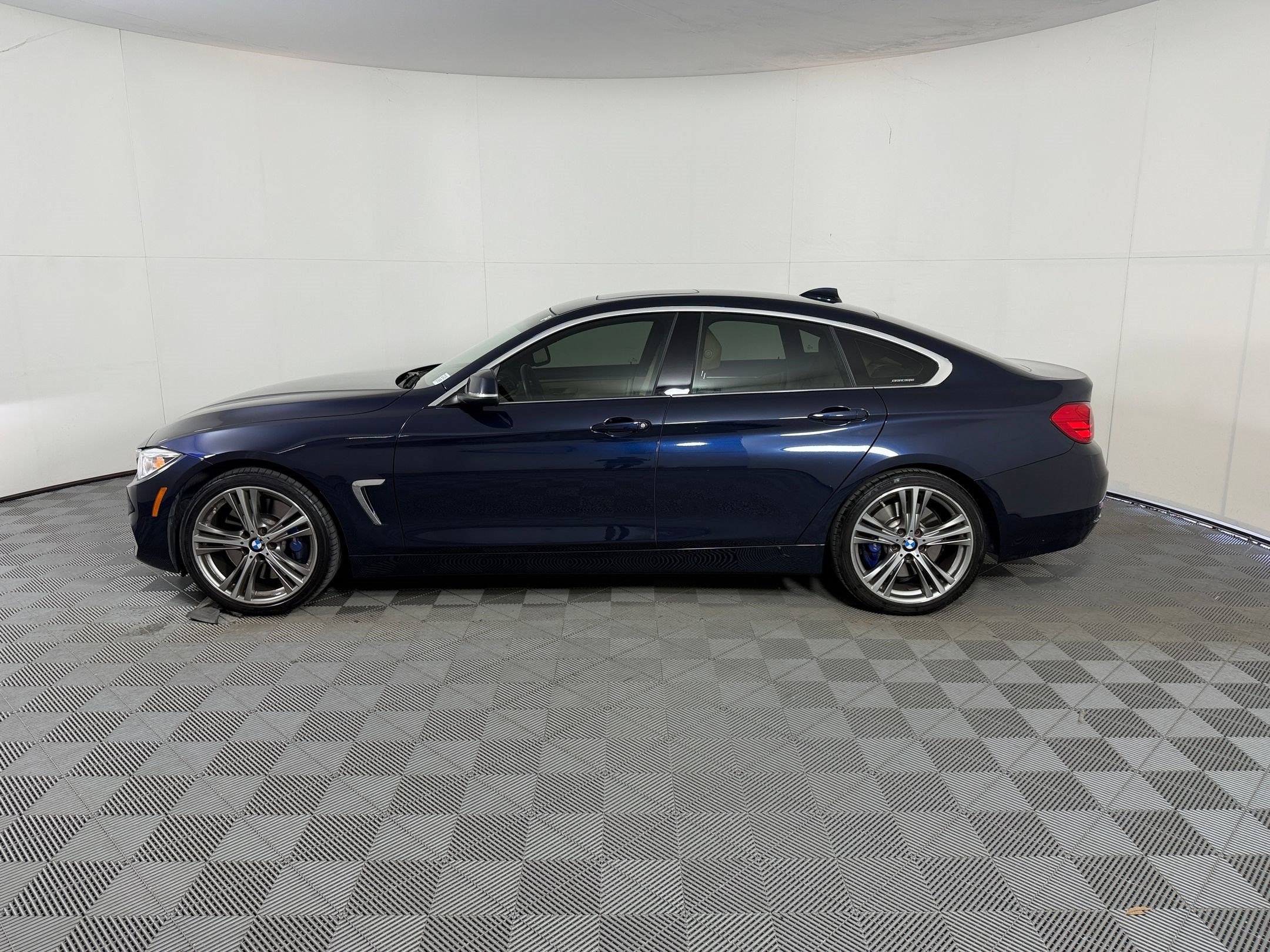 Used 2016 BMW 435i Gran Coupe RWD image 2