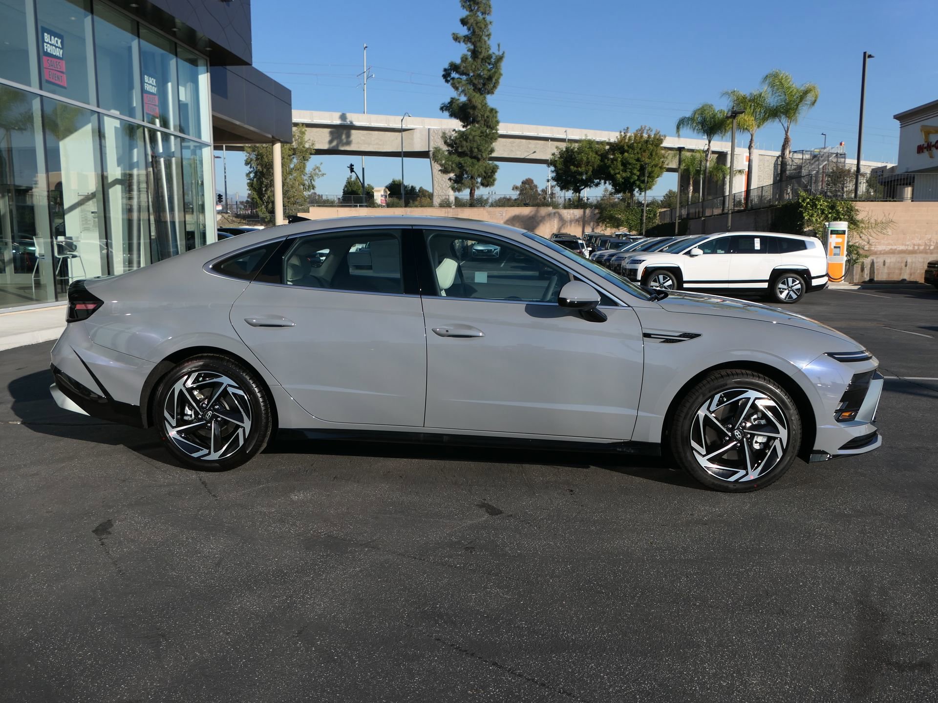Used 2026 Hyundai Sonata SEL image 2