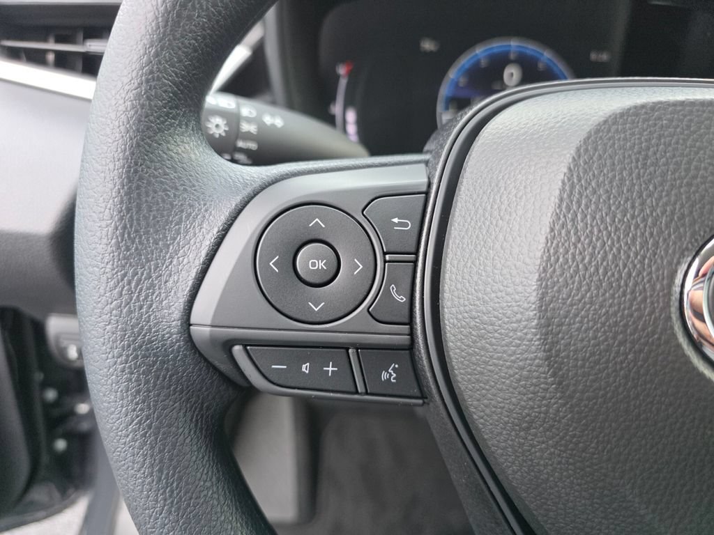 Used 2026 Toyota Corolla LE FWD image 29