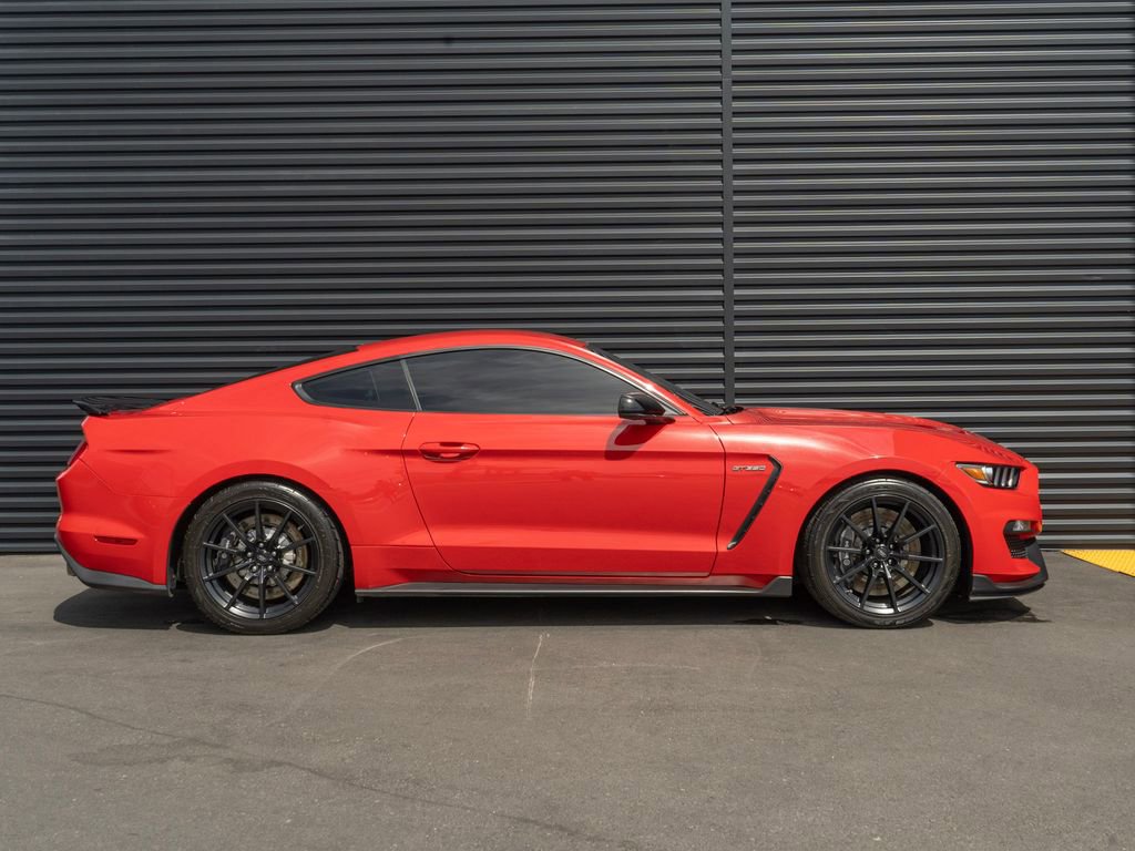 Used 2016 Ford Mustang Shelby GT350 image 8