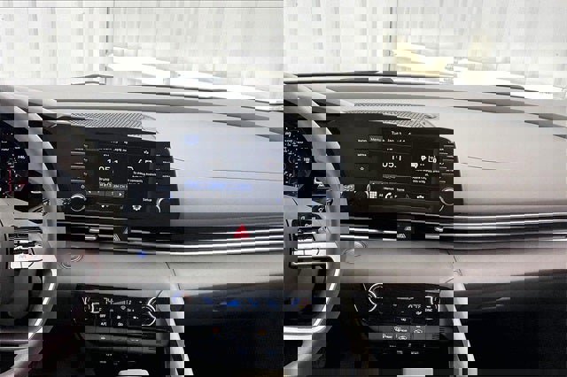 Certified 2023 Hyundai Elantra SEL w/ Cargo Package image 6