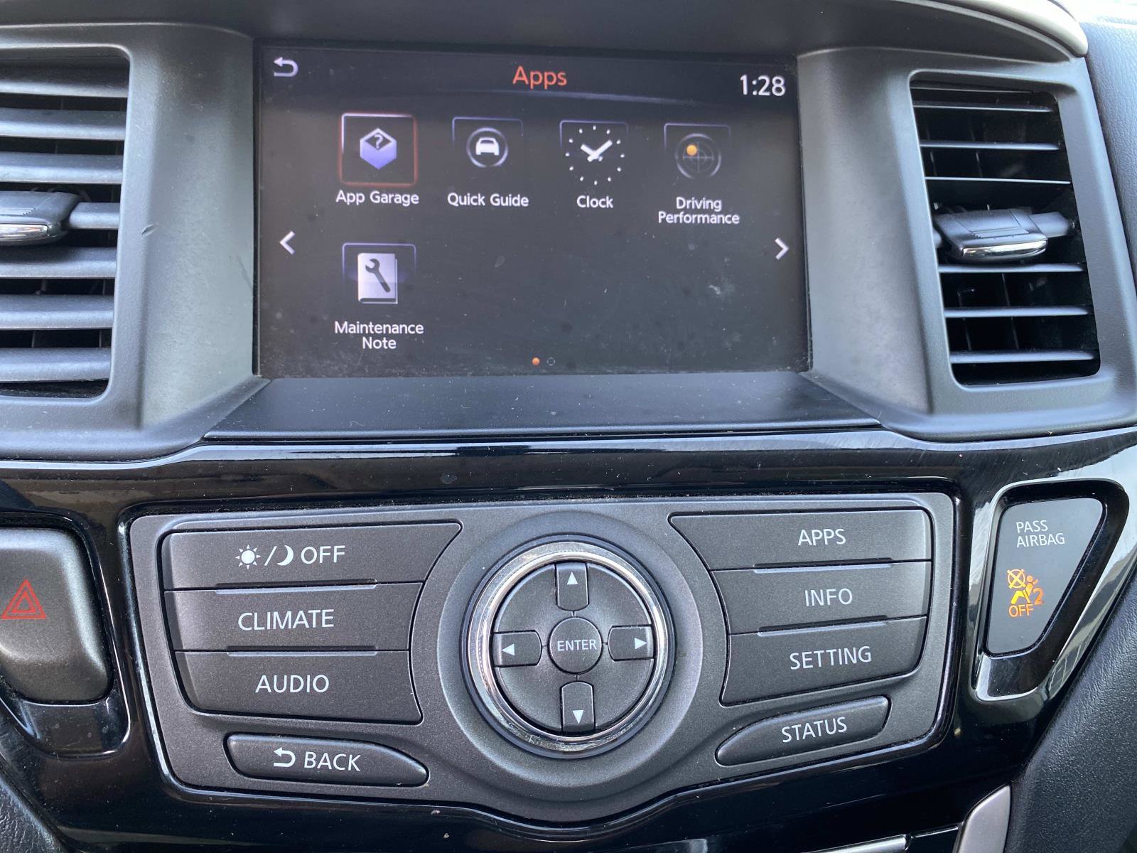 Used 2020 Nissan Pathfinder SV AWD/4WD image 9