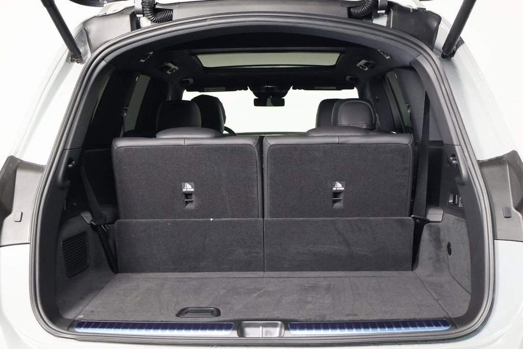 New 2026 Mercedes-Benz GLS 580 4MATIC image 9