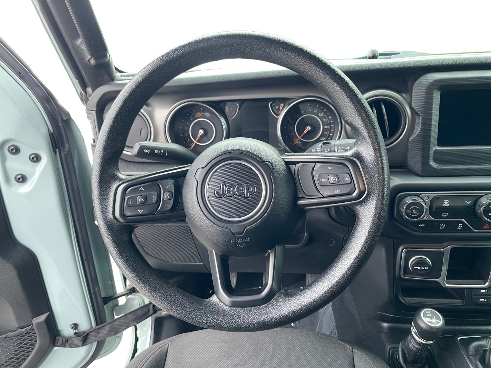 Used 2023 Jeep Wrangler Sport image 19