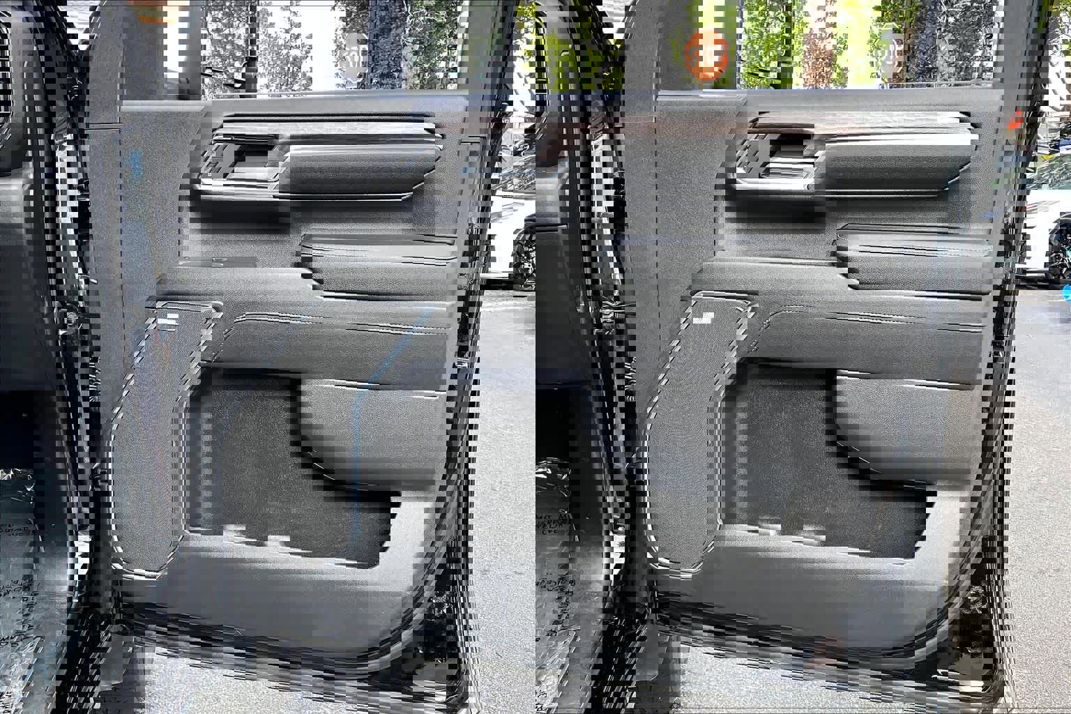 Used 2024 Chevrolet Silverado 3500 LTZ w/ LTZ Premium Package image 22